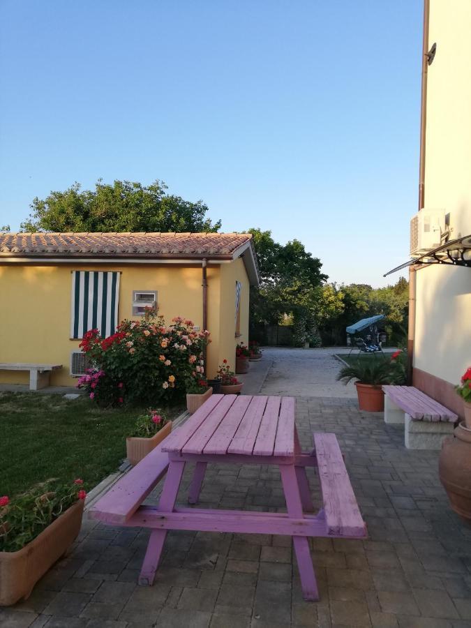 Casa Vacanze Angelica Ostra Vetere Luaran gambar