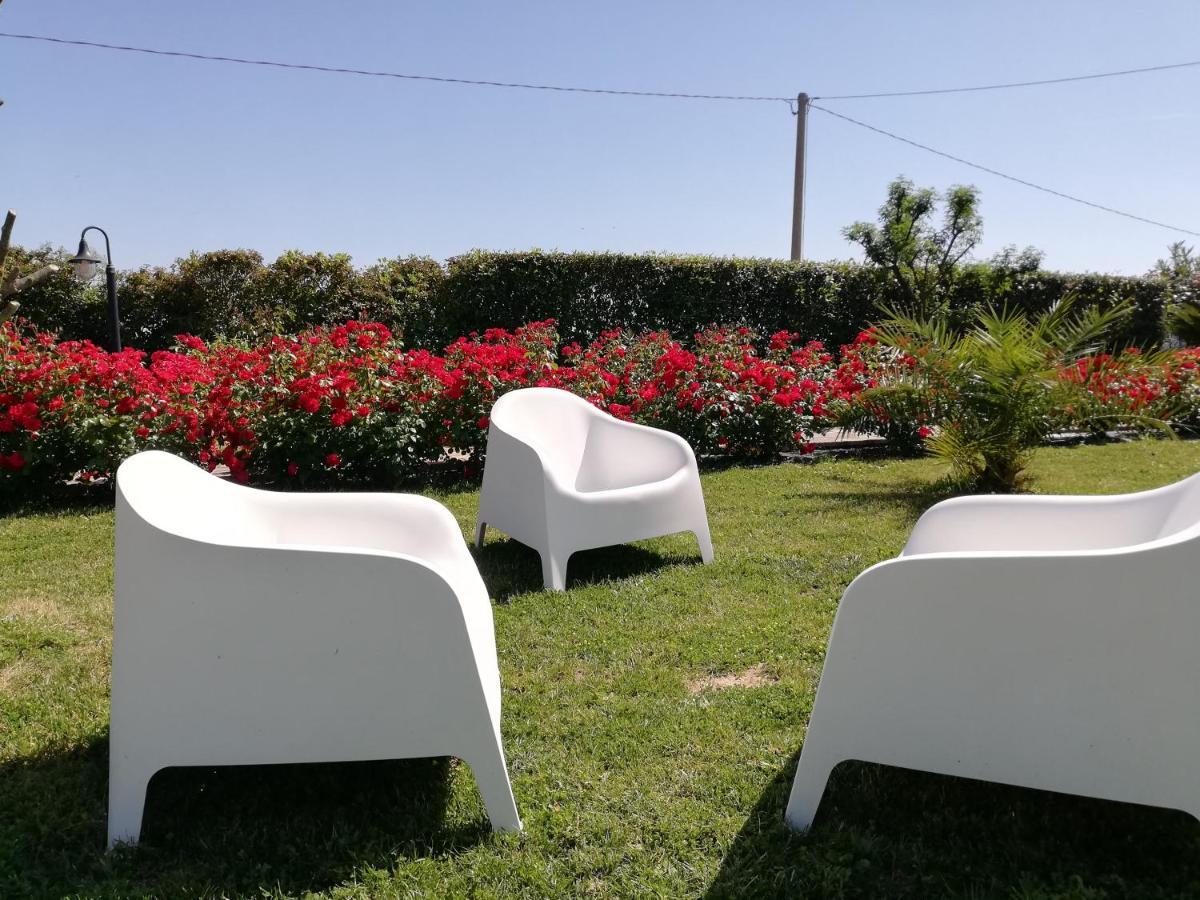 Casa Vacanze Angelica Ostra Vetere Luaran gambar