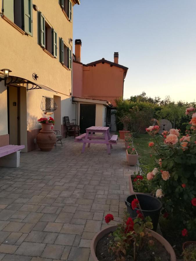 Casa Vacanze Angelica Ostra Vetere Luaran gambar