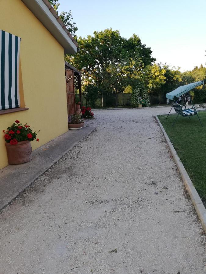 Casa Vacanze Angelica Ostra Vetere Luaran gambar