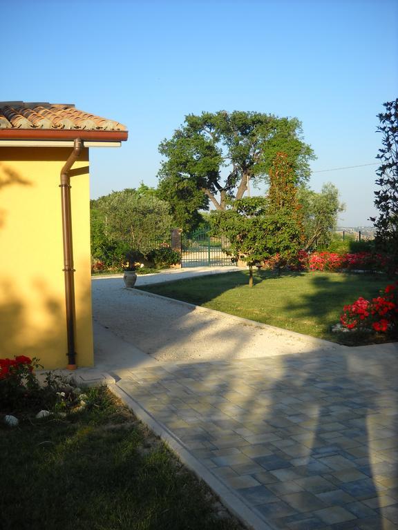 Casa Vacanze Angelica Ostra Vetere Luaran gambar
